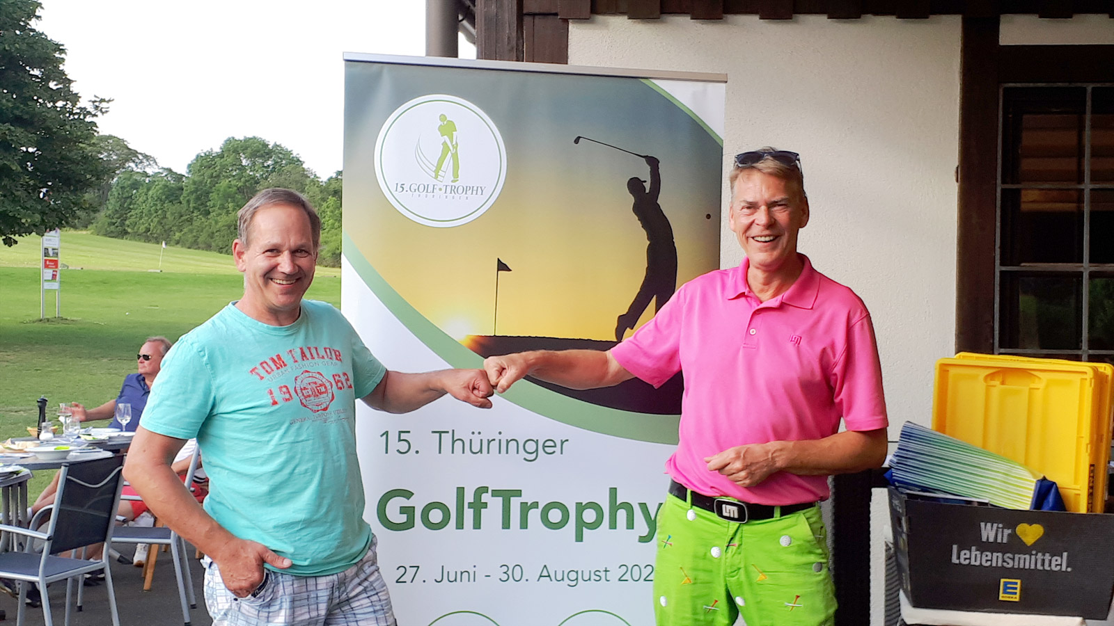 2020-07-21-Golf-Trophy-web
